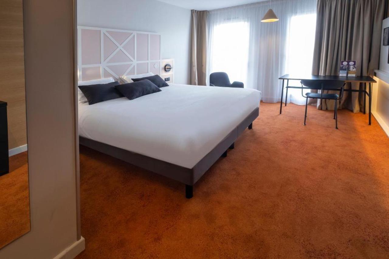 Mercure Rouen Centre Champ De Mars Bagian luar foto