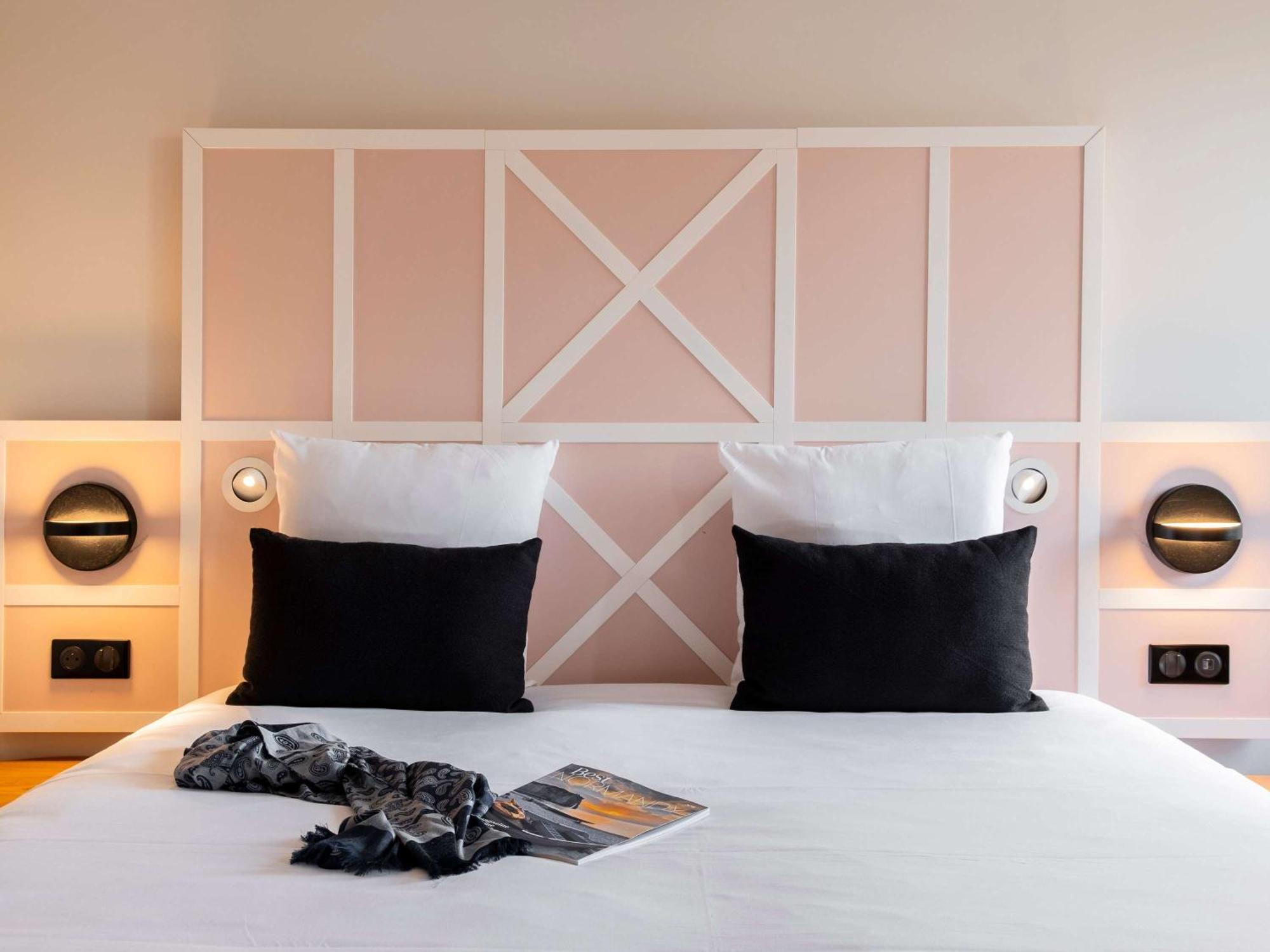 Mercure Rouen Centre Champ De Mars Bagian luar foto