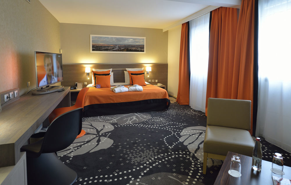 Mercure Rouen Centre Champ De Mars Bagian luar foto